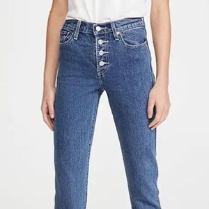 Levi’s Wedgie Straight Jeans